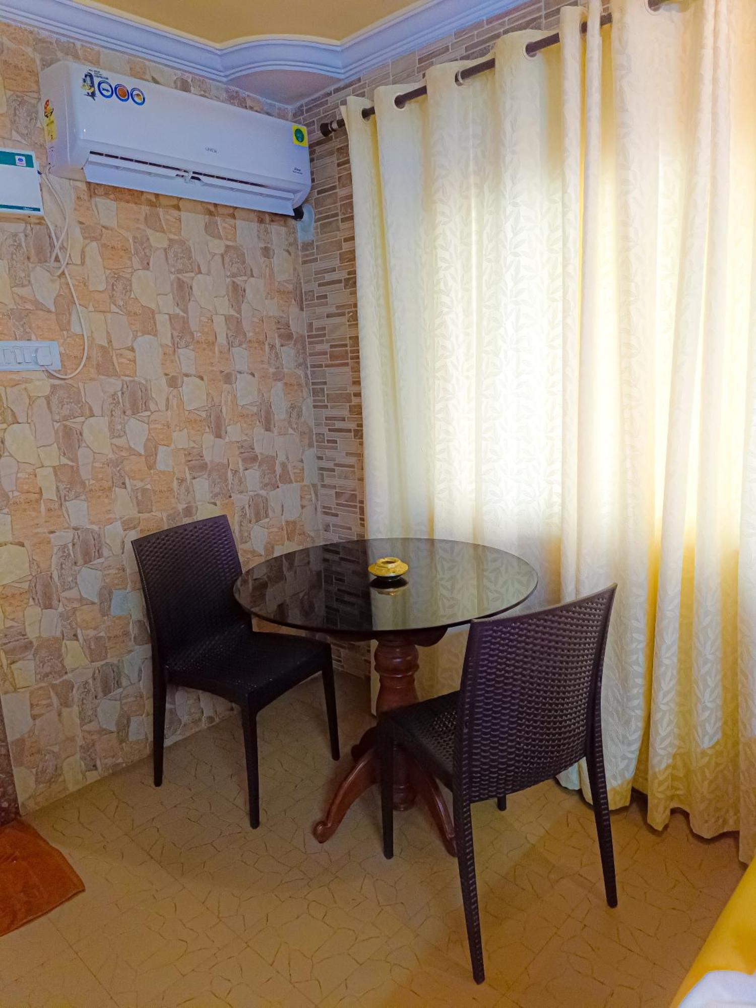 Shradha Luxury Room Calangute Esterno foto
